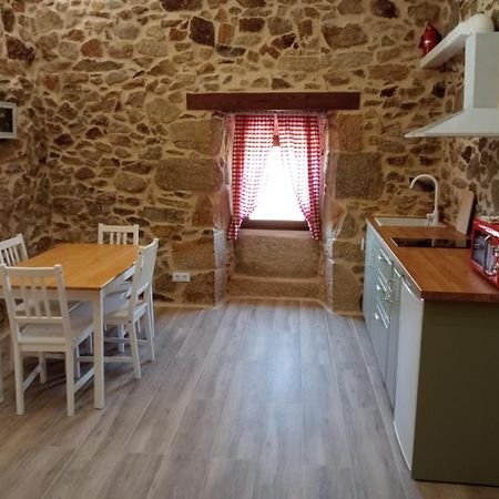 Apartamentos Muralla Sacra Sober Exteriör bild