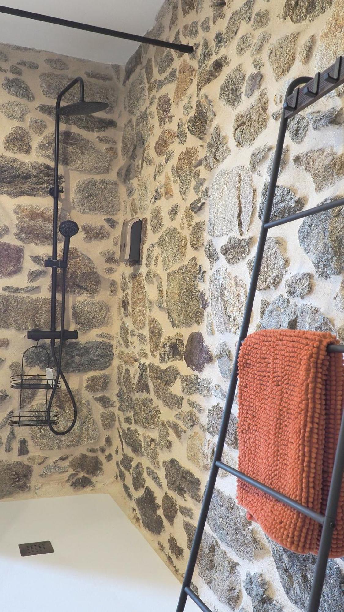 Apartamentos Muralla Sacra Sober Exteriör bild