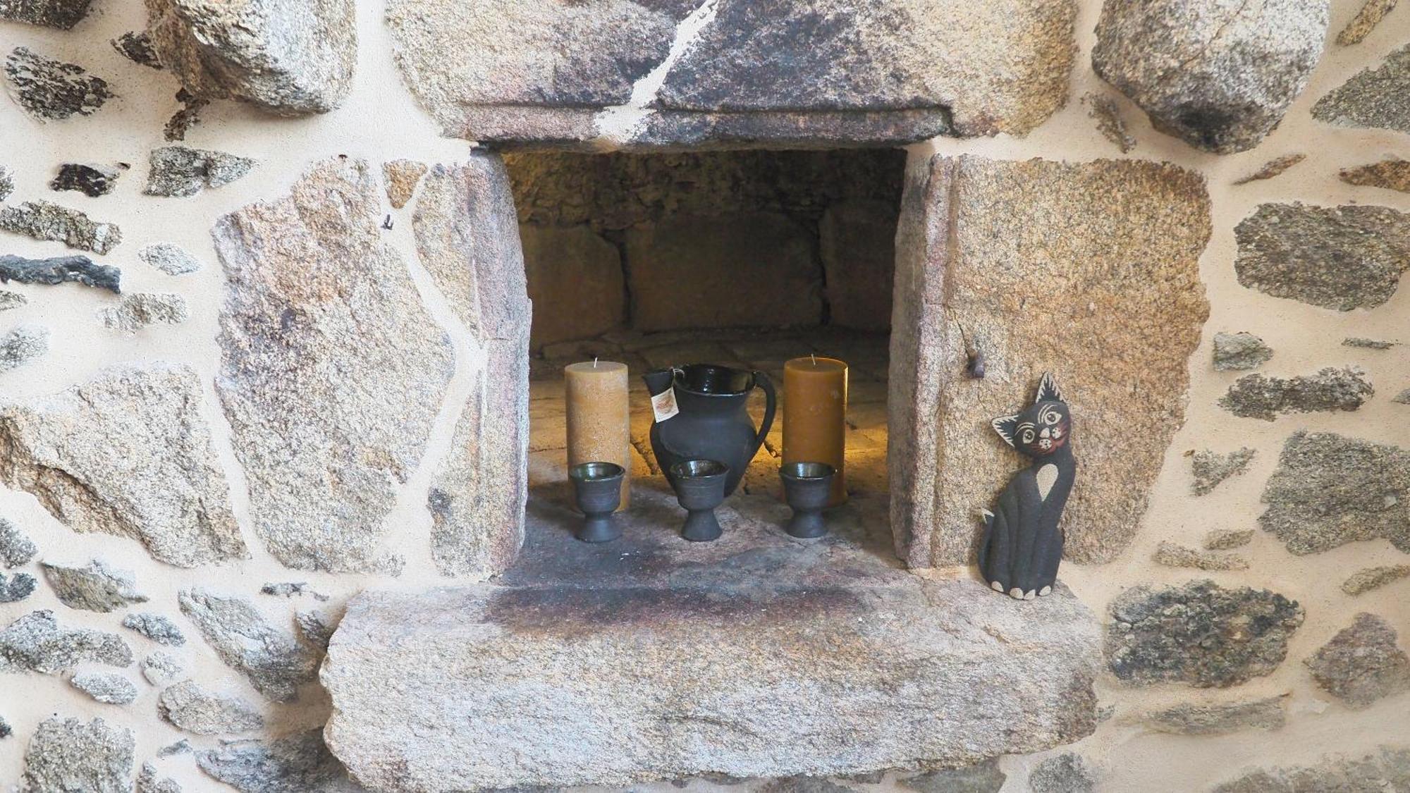 Apartamentos Muralla Sacra Sober Exteriör bild
