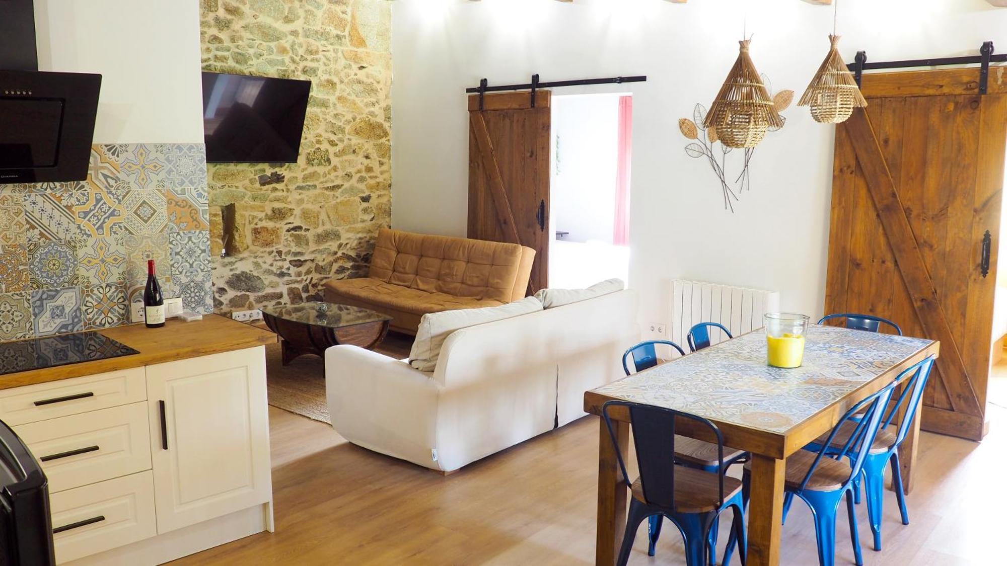 Apartamentos Muralla Sacra Sober Exteriör bild